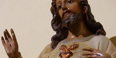 MOLITVA SV PIA IZ PIETRELCINE-PRESVETO SRCE ISUSOVO