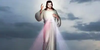 Isus s ruku podignutom u blagoslovu, simbol milosrđa i vjere u Božju ljubav.