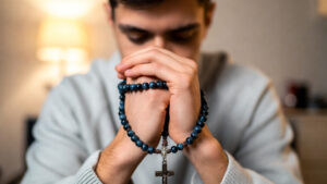 SNAŽNE RIJEČI PAPE BENEDIKTA XVI:KAD OSJETITE NAPAD,OVAKO MOLITE