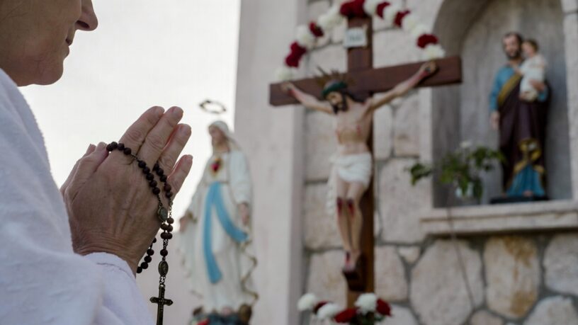 BOŽE, UDALJI ZLO OD NAS! – MOLITVA IZ SRCA