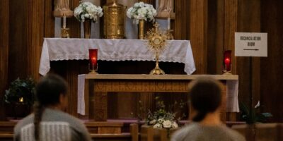 MOLITVA SV.MALE TEREZIJE ZA SVEĆENIKE